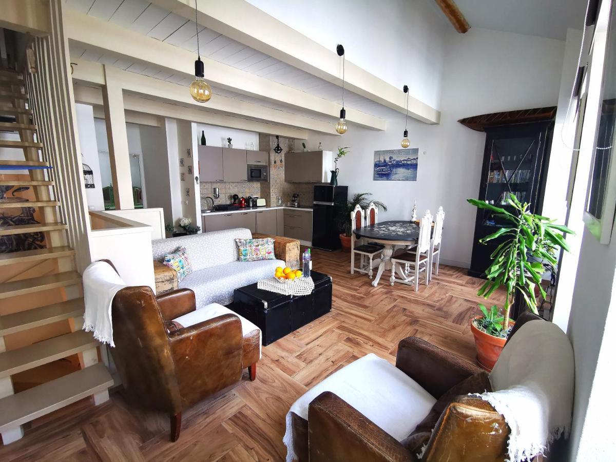 Charming Portuguese Style Apartment, For Rent "Vida A Portuguesa", "Gaivota" Alojamento Local Портіман Екстер'єр фото
